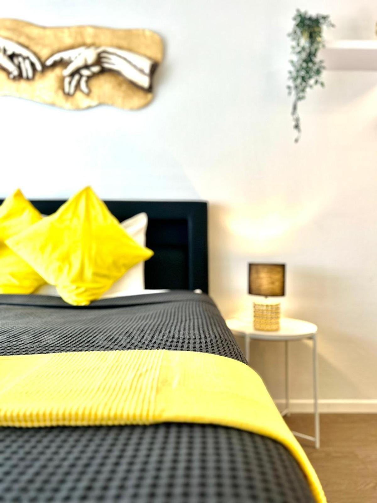 Little Penthouse **** Daire Dietikon Dış mekan fotoğraf