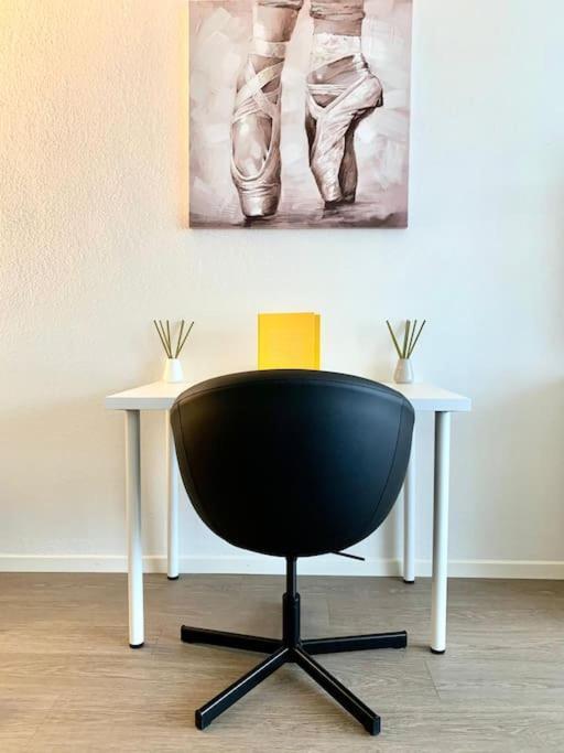 Little Penthouse **** Daire Dietikon Dış mekan fotoğraf